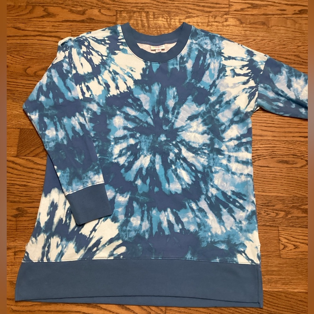 LulaRoe Hannah Crewneck sweatshirt. Blue tie dye Size Medium - Picture 3 of 12